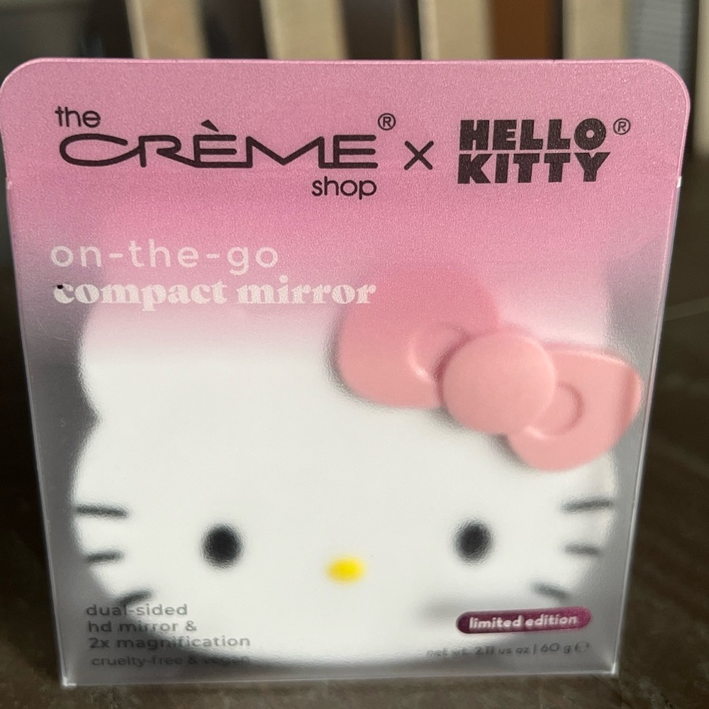 Sanrio Hello Kitty On The Go Compact Mirror By The Creme Shop New In Box